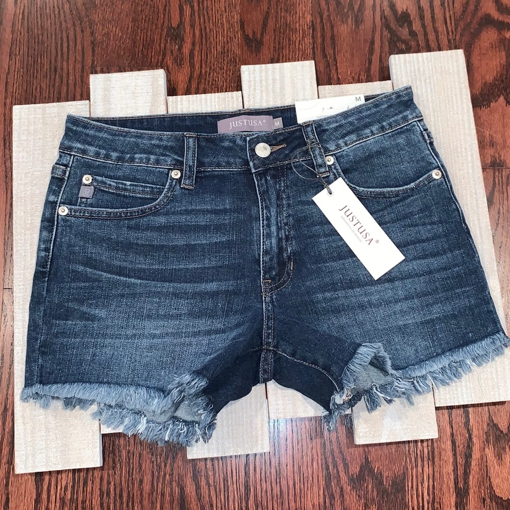 NWT Mid Rise Frayed Hem Shorts